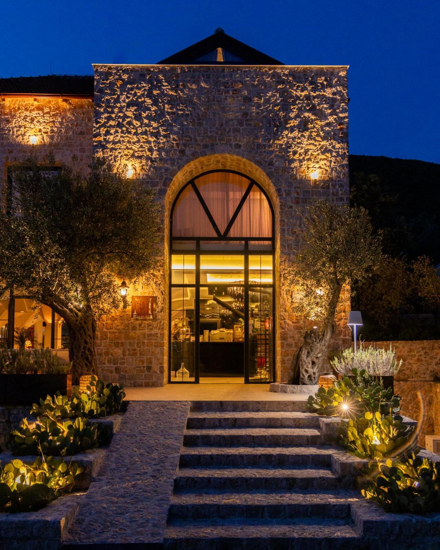 Отель Mashtra - The Olive House Улцинь Экстерьер фото